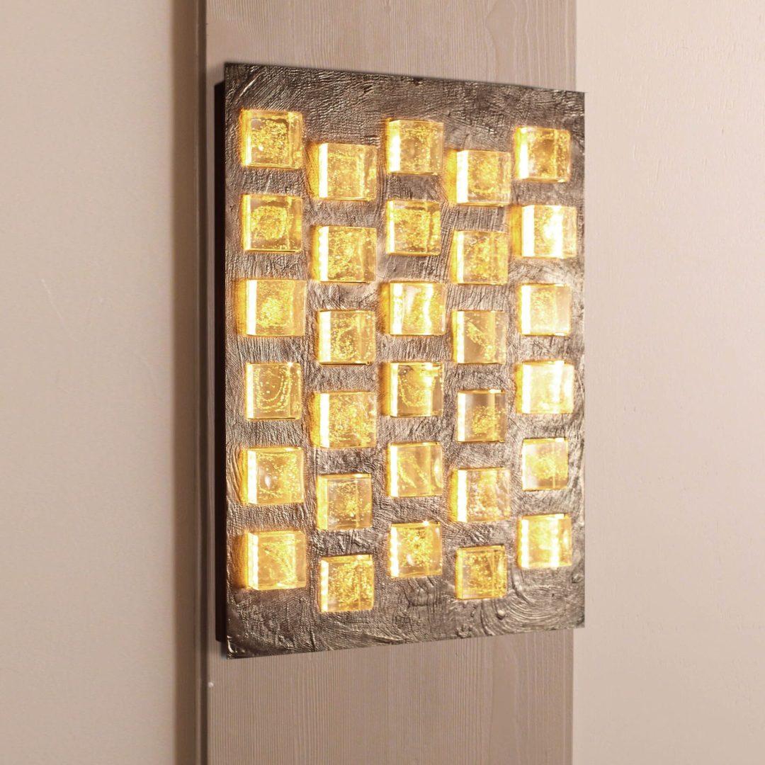 HL1075WA-LEd.jpg